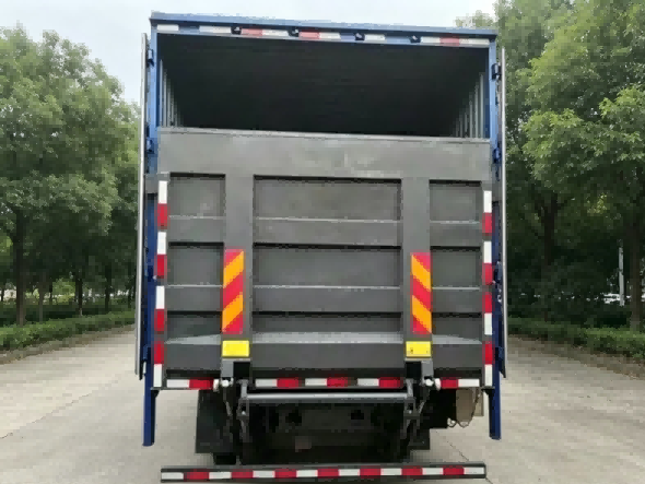 Industry Deep Dive: Engineering Material Showdown – Smarte komposittpaneler vs. høyfast stål vs. aluminiumslegering
