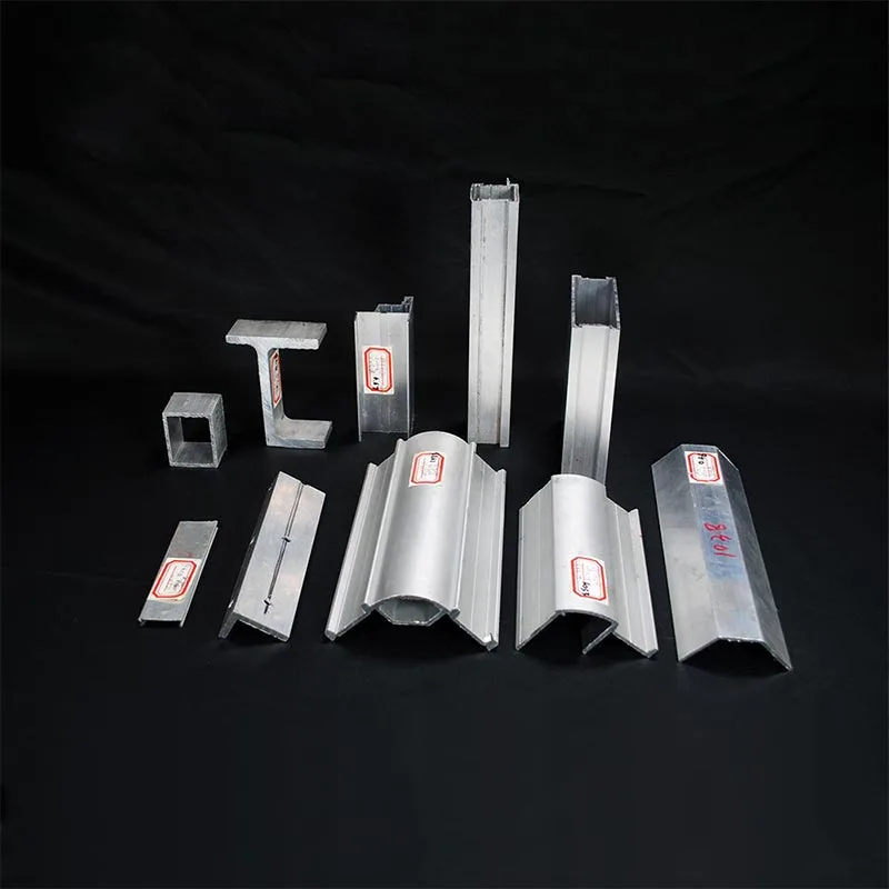 Trimprofil i aluminiumslegering for lastebil