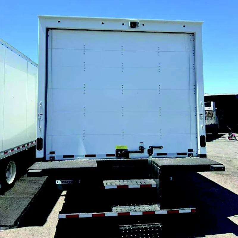 Flip-down dør for varebil