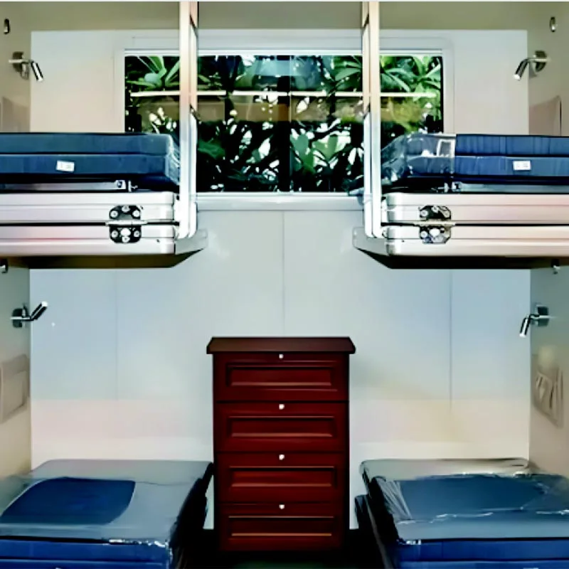 Sammenleggbar seng i kjøretøyet